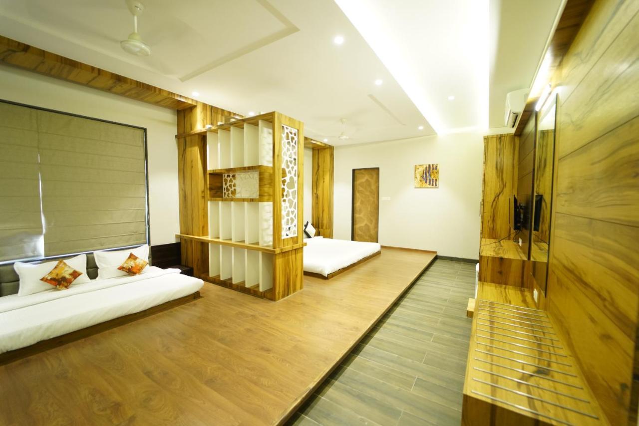 Baramati Hotel The Royal Inn מראה חיצוני תמונה